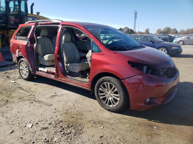 5TDYK3DC8CS254060 - 2012 TOYOTA SIENNA XLE RED photo 4