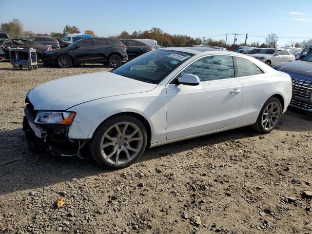 WAUGFAFR4BA043033 - 2011 AUDI A5 PREMIUM WHITE photo 1