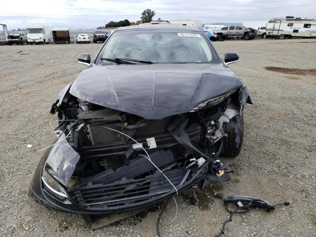 3LN6L2LUXGR620713 - 2016 LINCOLN MKZ HYBRID BLACK photo 5