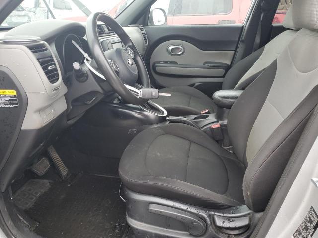 KNDJN2A29K7681240 - 2019 KIA SOUL SILVER photo 7