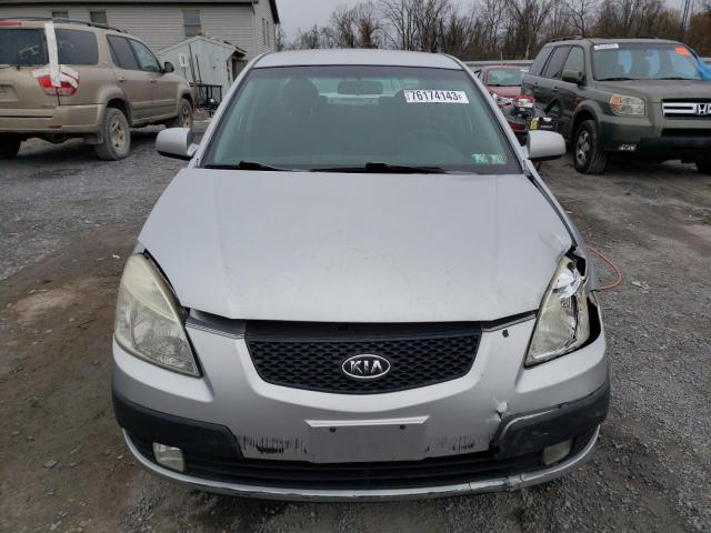 KNADE223796556416 - 2009 KIA RIO BASE SILVER photo 5