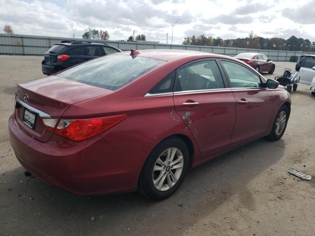 5NPEB4AC8DH757544 - 2013 HYUNDAI SONATA GLS RED photo 3