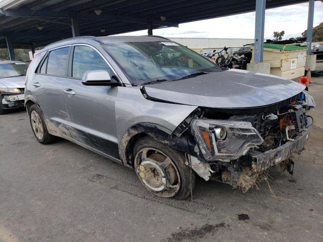 KNDCR3L12P5029733 - 2023 KIA NIRO WIND GRAY photo 4