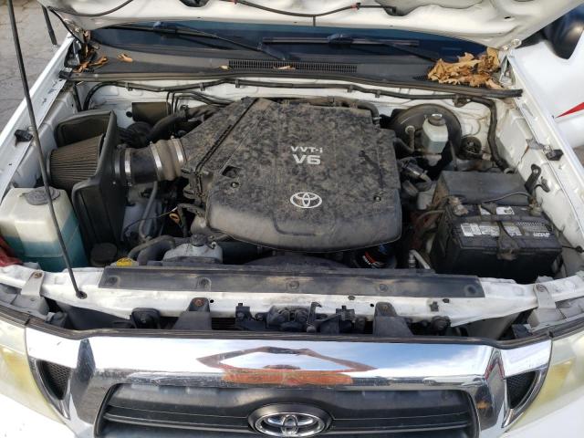 3TMJU62NX8M053804 - 2008 TOYOTA TACOMA DOUBLE CAB PRERUNNER WHITE photo 11