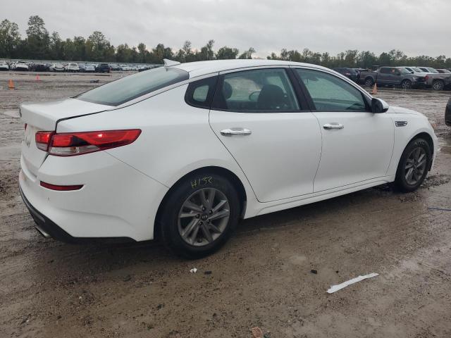 5XXGT4L33LG384202 - 2020 KIA OPTIMA LX WHITE photo 3