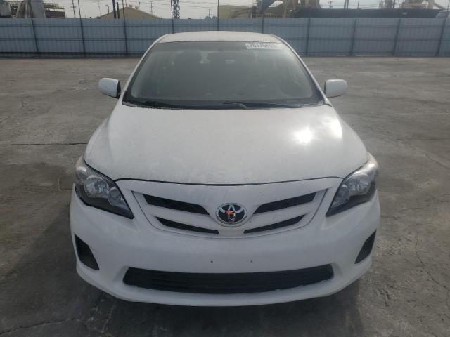 5YFBU4EE2CP015246 - 2012 TOYOTA COROLLA BASE WHITE photo 5