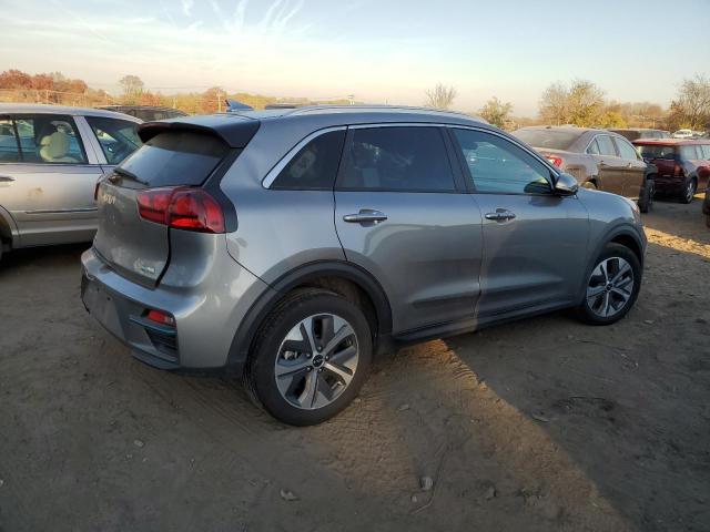 KNDCC3LG3N5153402 - 2022 KIA NIRO S GRAY photo 3