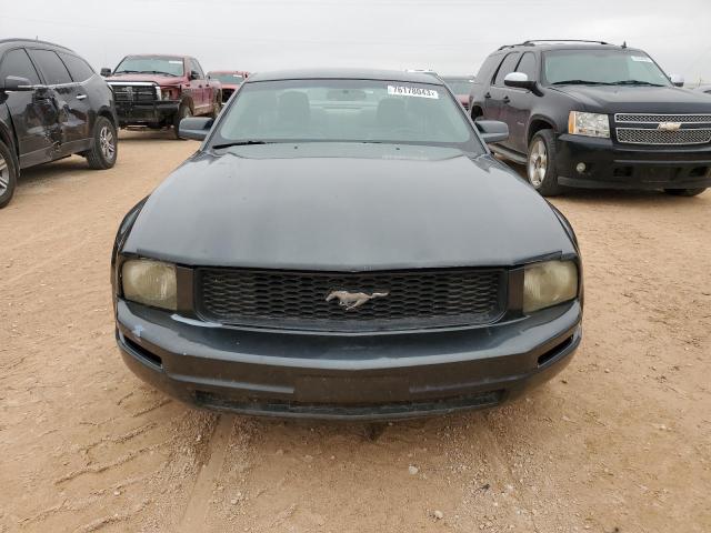 1ZVFT80N765140356 - 2006 FORD MUSTANG GRAY photo 5