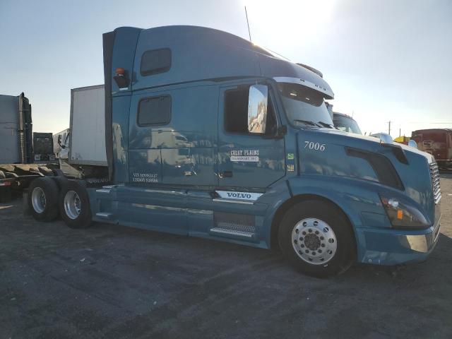 2017 VOLVO VN VNL, 