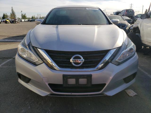 1N4AL3AP6HN303555 - 2017 NISSAN ALTIMA 2.5 SILVER photo 5