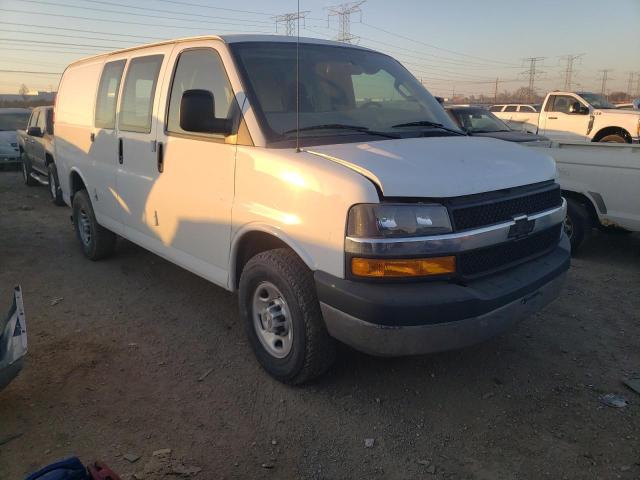 1GCWGAFG1K1232023 - 2019 CHEVROLET EXPRESS G2 WHITE photo 4