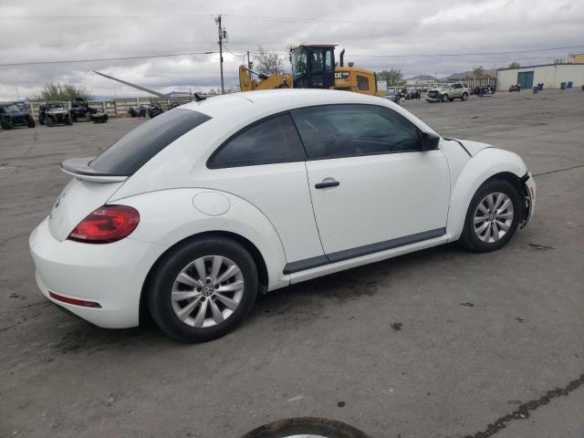 3VWFD7AT3JM706441 - 2018 VOLKSWAGEN BEETLE S WHITE photo 3