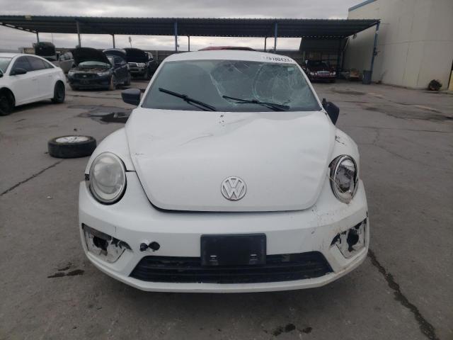 3VWFD7AT3JM706441 - 2018 VOLKSWAGEN BEETLE S WHITE photo 5