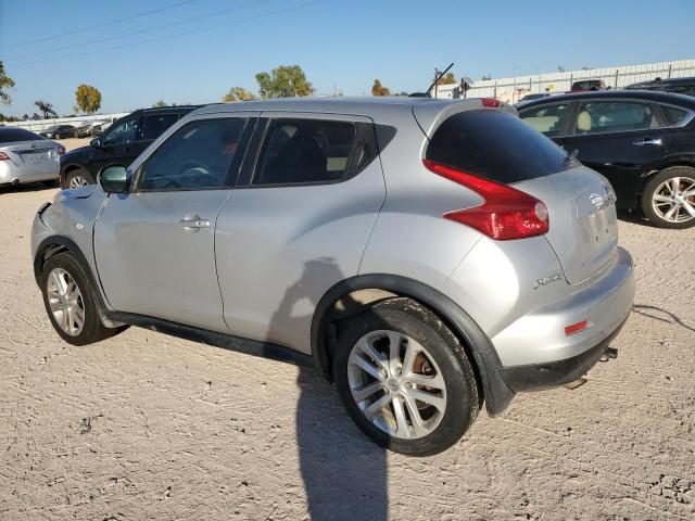 JN8AF5MV0ET362412 - 2014 NISSAN JUKE S SILVER photo 2