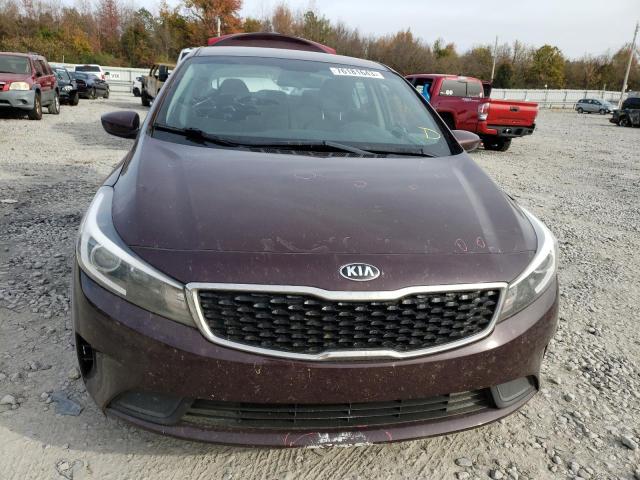 3KPFL4A77JE209541 - 2018 KIA FORTE LX BURGUNDY photo 5