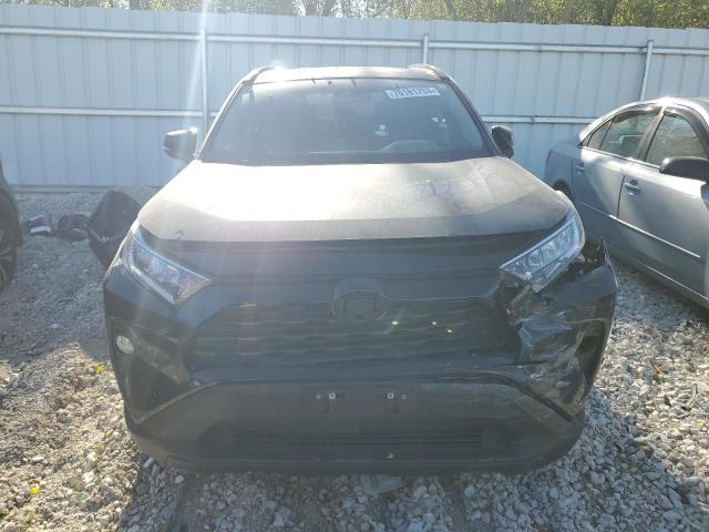 2T3P1RFV4MW153596 - 2021 TOYOTA RAV4 XLE GRAY photo 5