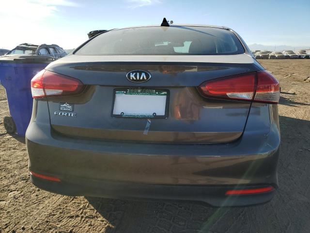 3KPFL4A7XJE164773 - 2018 KIA FORTE LX BROWN photo 6