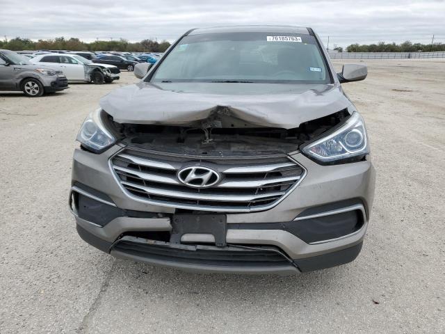 5XYZT3LB3JG572916 - 2018 HYUNDAI SANTA FE S GRAY photo 5