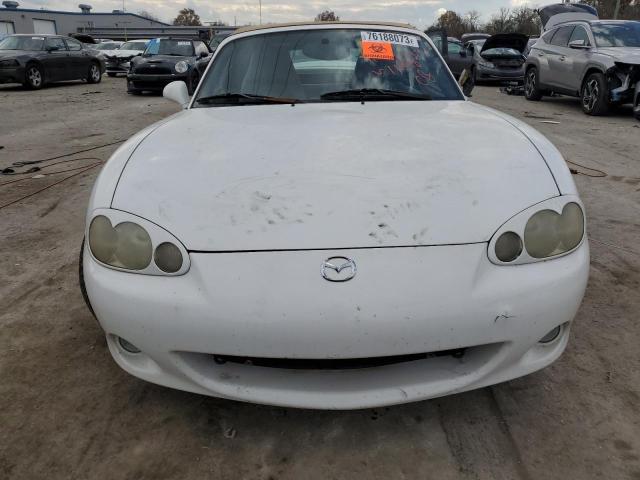 JM1NB353X30311590 - 2003 MAZDA MX-5 MIATA BASE WHITE photo 5