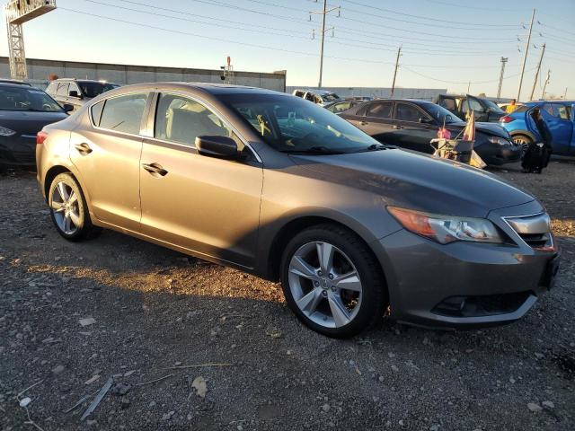 19VDE1F57DE013765 - 2013 ACURA ILX 20 PREMIUM GRAY photo 4