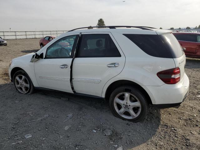 4JGBB22E88A394386 - 2008 MERCEDES-BENZ ML 320 CDI WHITE photo 2