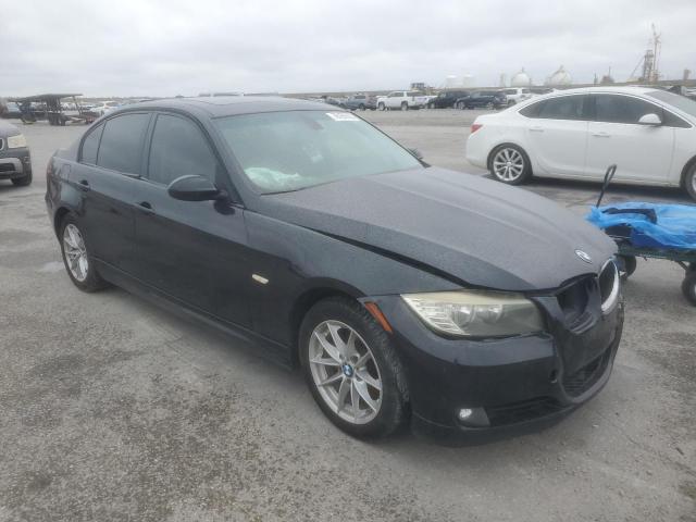 WBAPH7C54AE129819 - 2010 BMW 328 I BLACK photo 4