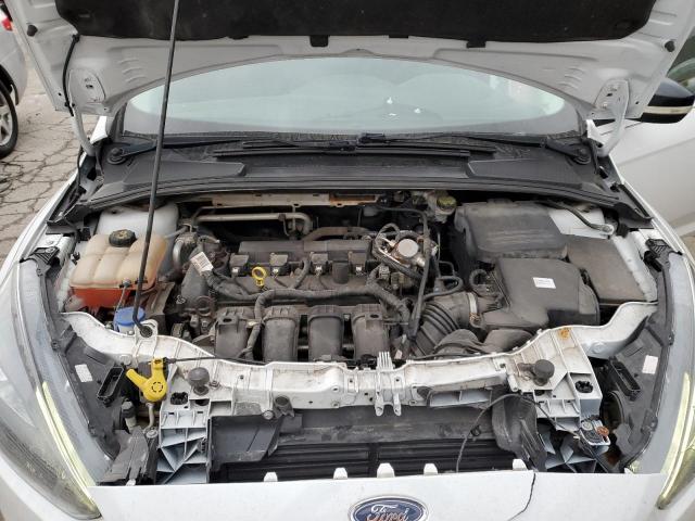 1FADP3F28GL341894 - 2016 FORD FOCUS SE WHITE photo 11