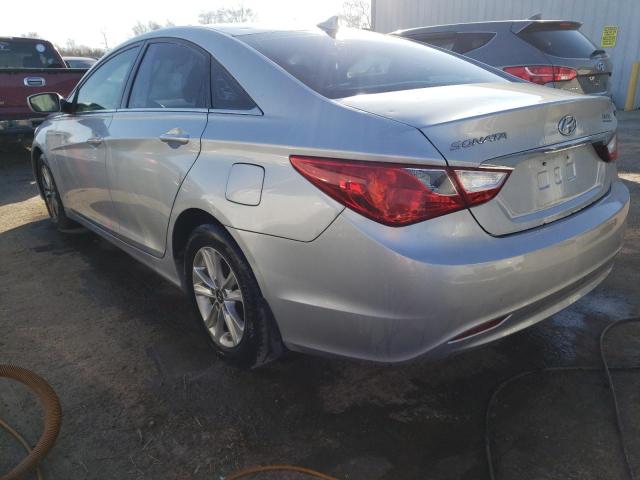 5NPEB4AC5DH713727 - 2013 HYUNDAI SONATA GLS SILVER photo 2