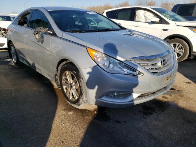 5NPEB4AC5DH713727 - 2013 HYUNDAI SONATA GLS SILVER photo 4