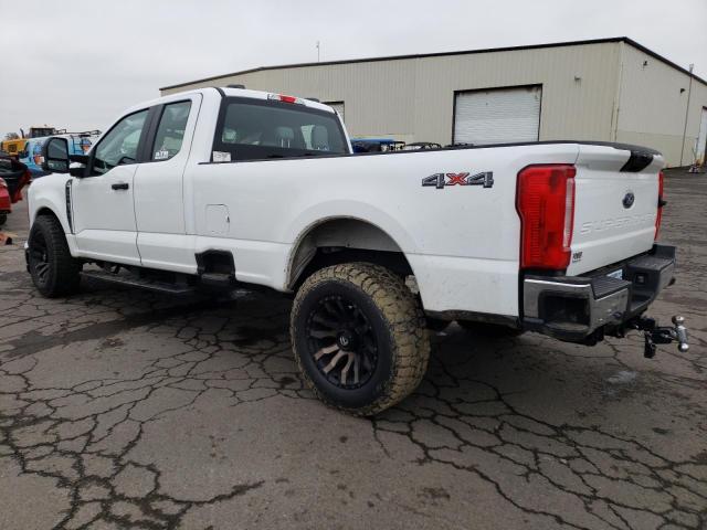 1FT7X2BAXPEC93642 - 2023 FORD F250 SUPER DUTY WHITE photo 2