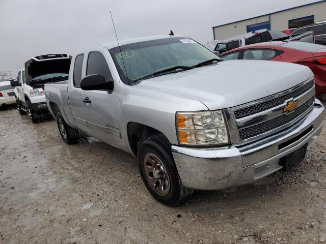 1GCRCREA2DZ141822 - 2013 CHEVROLET SILVERADO C1500  LS SILVER photo 4