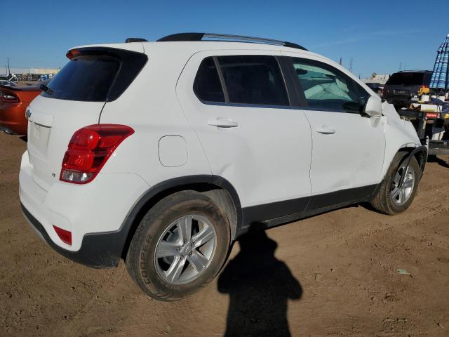 3GNCJLSBXLL117402 - 2020 CHEVROLET TRAX 1LT WHITE photo 3