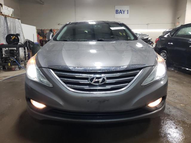 5NPEC4ABXEH827633 - 2014 HYUNDAI SONATA SE GRAY photo 5