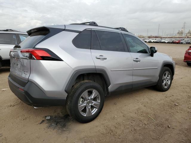 2T3P1RFV2NC291463 - 2022 TOYOTA RAV4 XLE SILVER photo 3