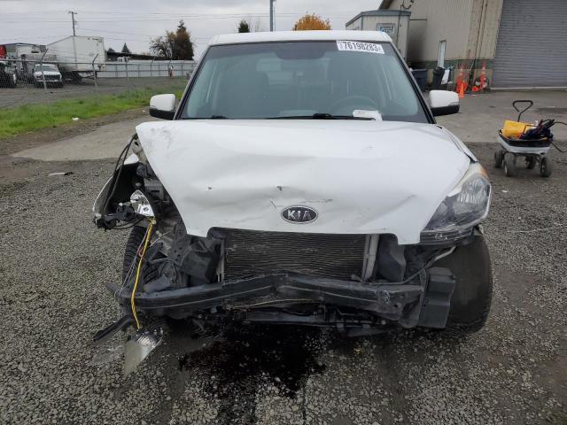 KNDJT2A62C7360988 - 2012 KIA SOUL + WHITE photo 5