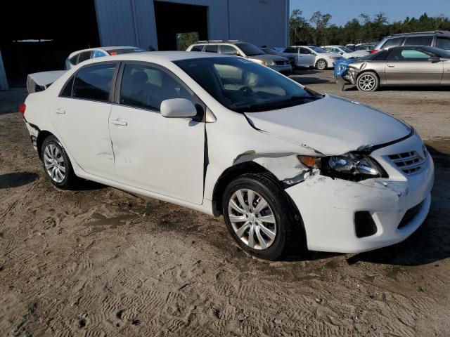 5YFBU4EE1DP213754 - 2013 TOYOTA COROLLA BASE WHITE photo 4