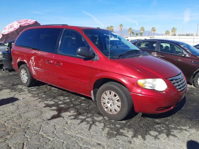 2A4GP44R76R873120 - 2006 CHRYSLER TOWN & COU LX RED photo 4