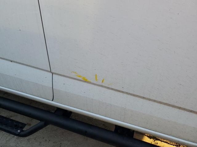 1GCGTEEN0J1247411 - 2018 CHEVROLET COLORADO ZR2 WHITE photo 12