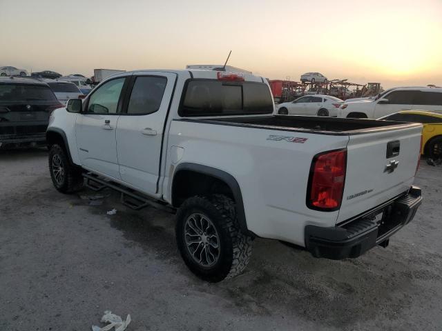 1GCGTEEN0J1247411 - 2018 CHEVROLET COLORADO ZR2 WHITE photo 2