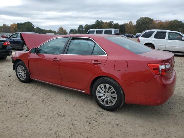 4T1BF1FK2EU785414 - 2014 TOYOTA CAMRY L RED photo 2