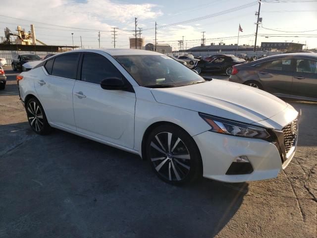 1N4BL4CV5MN390896 - 2021 NISSAN ALTIMA SR WHITE photo 4