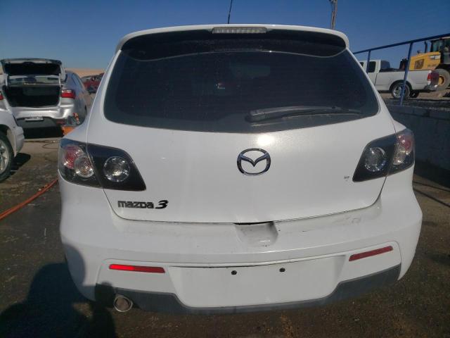 JM1BK343381864992 - 2008 MAZDA 3 HATCHBACK WHITE photo 6