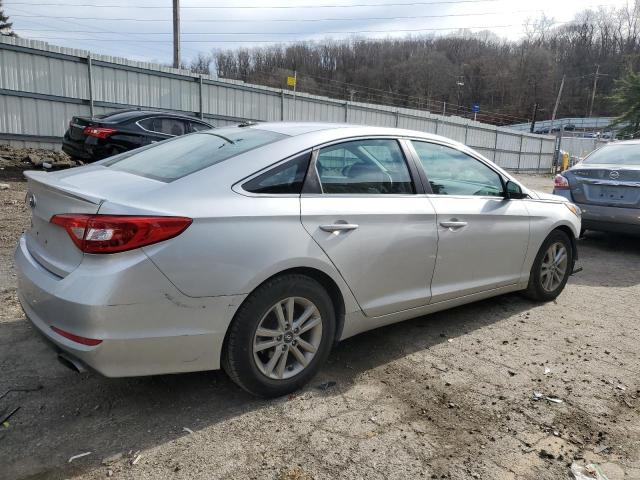 5NPE24AF0GH403869 - 2016 HYUNDAI SONATA SE SILVER photo 3