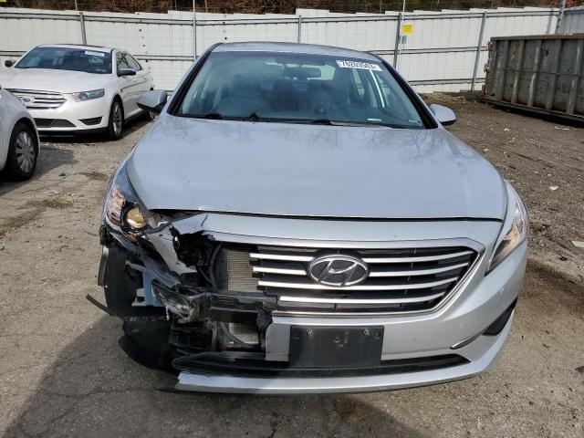 5NPE24AF0GH403869 - 2016 HYUNDAI SONATA SE SILVER photo 5