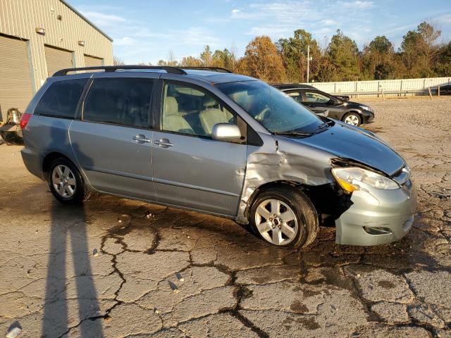 5TDYK4CCXAS313579 - 2010 TOYOTA SIENNA XLE BLUE photo 4