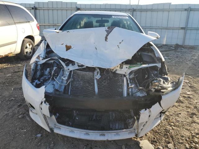 2T1BURHE4FC276875 - 2015 TOYOTA COROLLA L WHITE photo 5