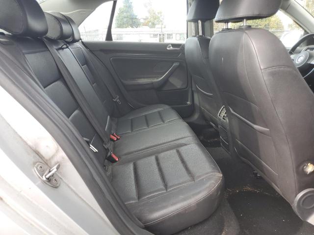 3VWRA7AJ8AM048197 - 2010 VOLKSWAGEN JETTA WOLFSBURG 银色 照片 10