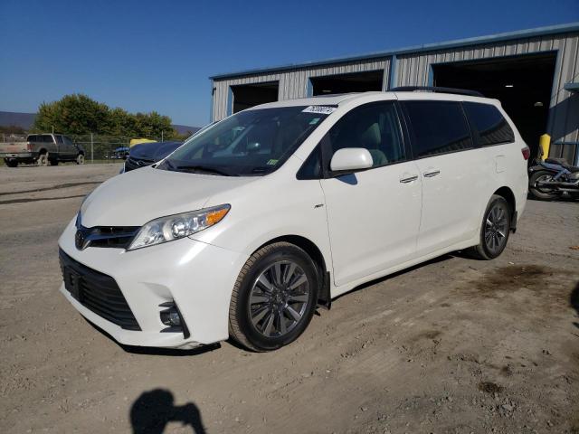 2018 TOYOTA SIENNA XLE, 