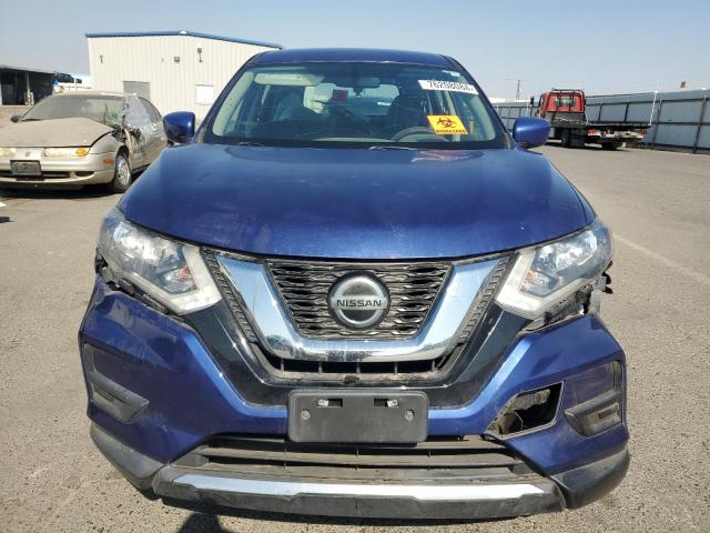 KNMAT2MT9JP577288 - 2018 NISSAN ROGUE S BLUE photo 5