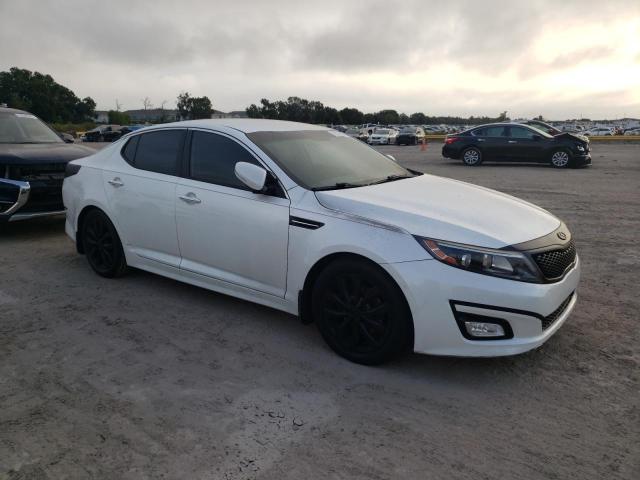 KNAGM4A76F5617675 - 2015 KIA OPTIMA LX WHITE photo 4